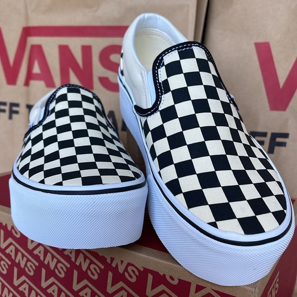 Vans WMNS Classic Slip-On Stackf Checkerboard Black/Classi
VN0A7Q5RTYQ
Platforms - Picture 6 of 16